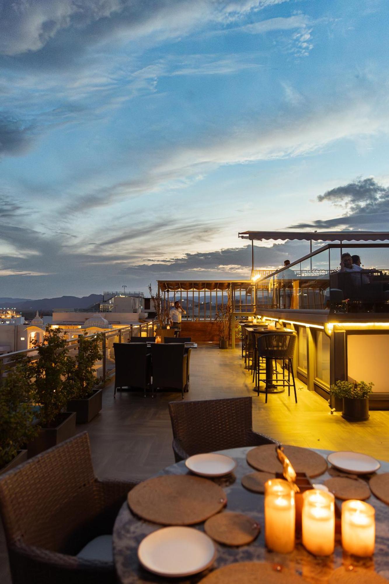 Aura Boutique Hotel Udaipur Exterior photo